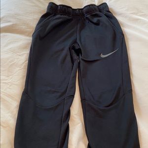 Boys Nike dry fit sweats size youth small